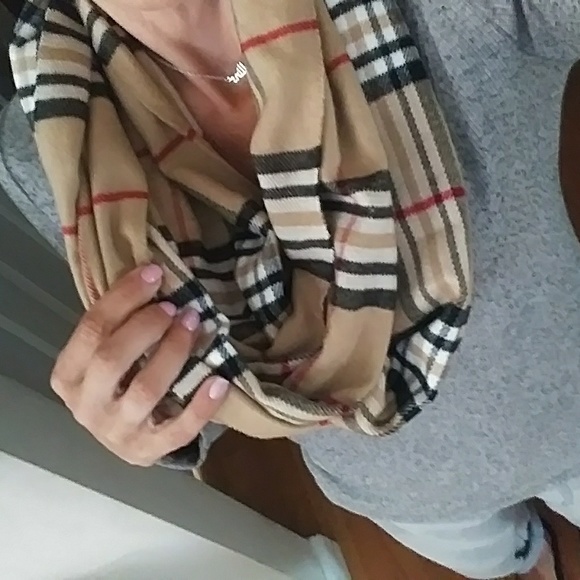 Plaid Infinity Scarf NWOT - Picture 6 of 8